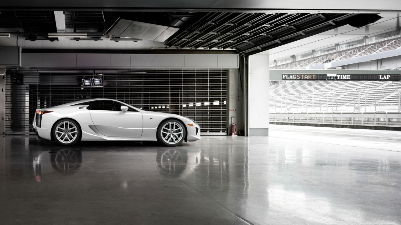 lexus-lfa-born-on-track-1920x1080tcm-3154-1037691